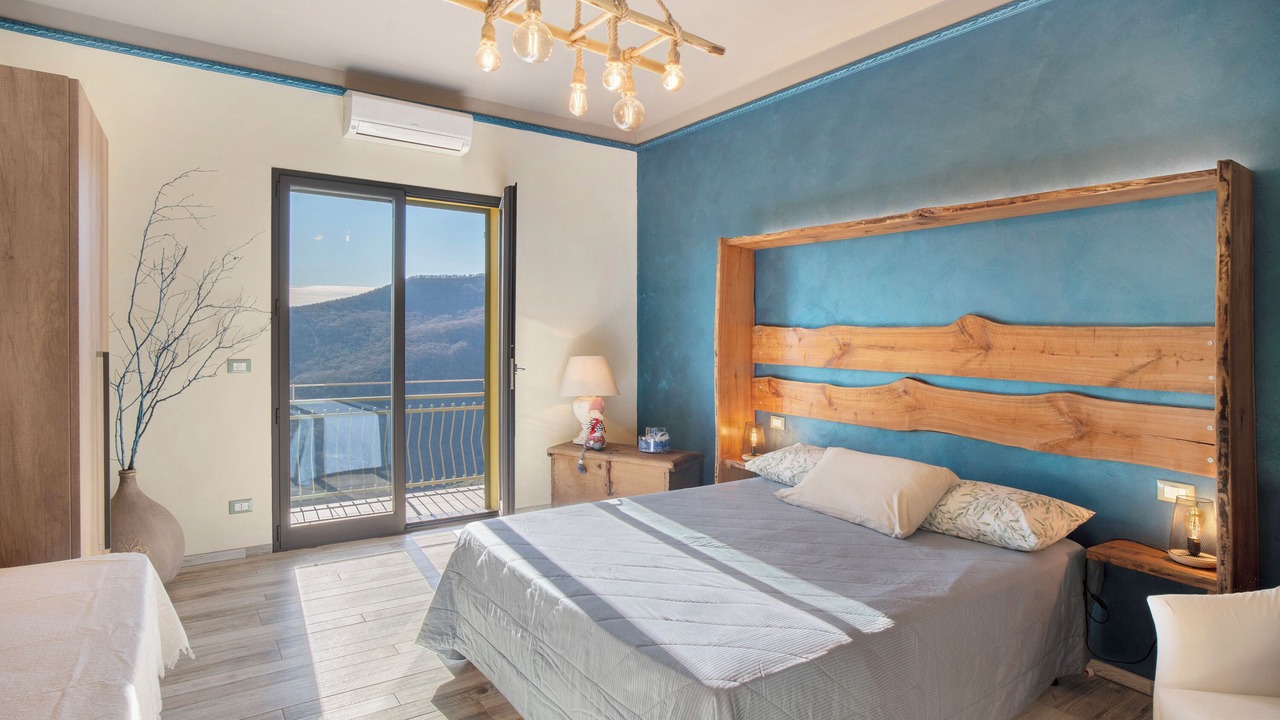 Photo of Bedroom in Lucinasco