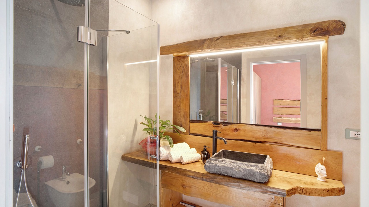 Photo of Bathroom in Lucinasco