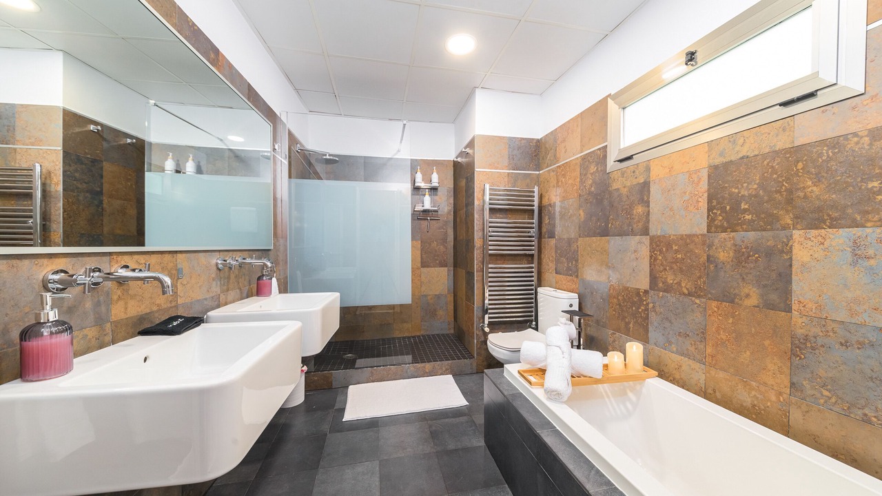 Photo of Bathroom in Diputacion de Cartagena Casco