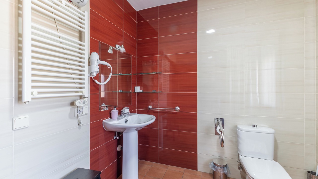 Photo of Bathroom in Galvez