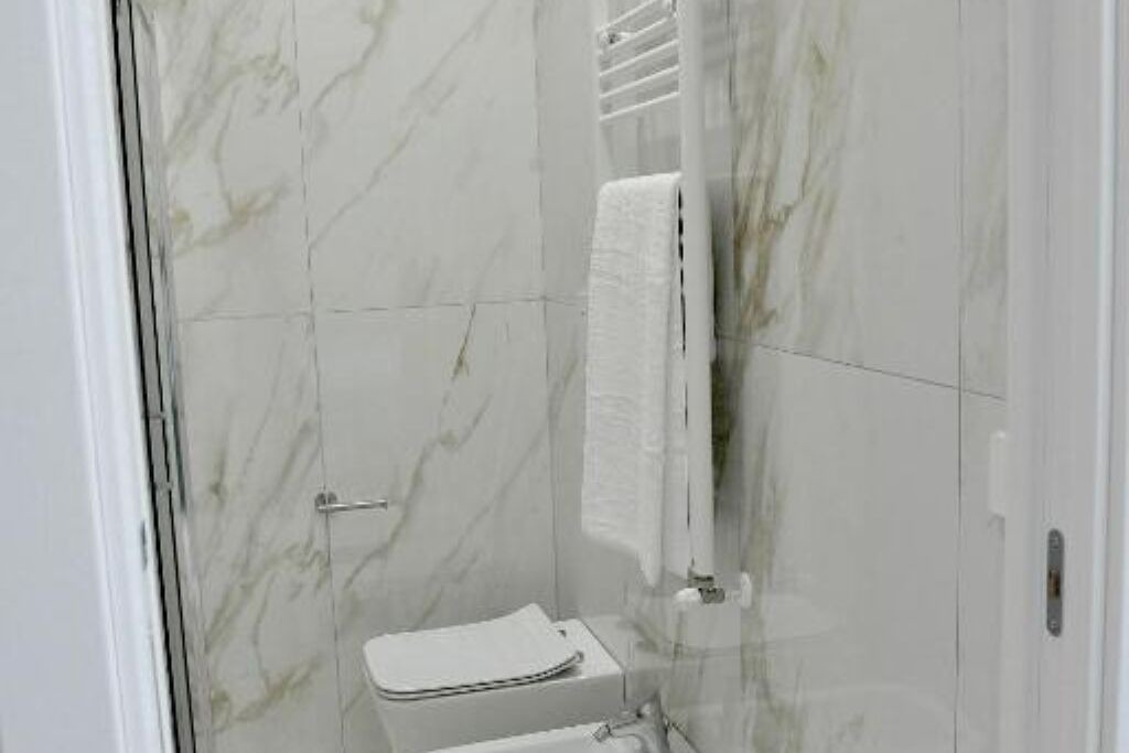 Photo of Bathroom in Pagani