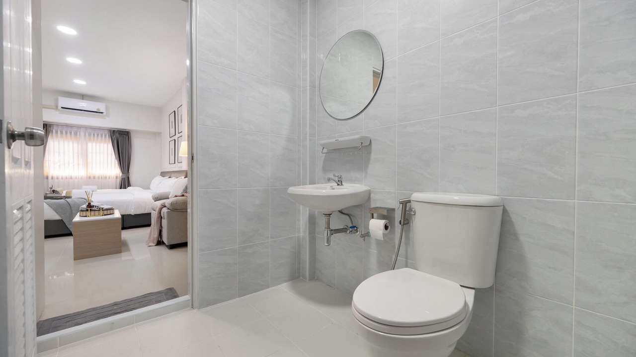 Photo of Bathroom in Pom Prap