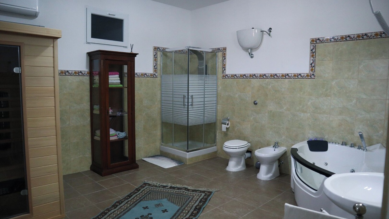 Photo of Bathroom in Venafro