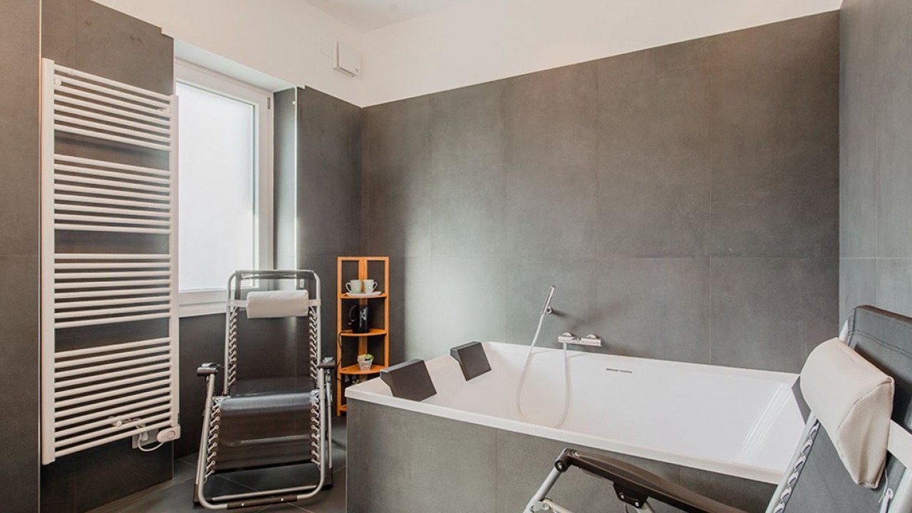 Photo of Bathroom in Zona XXXIII Acilia Sud