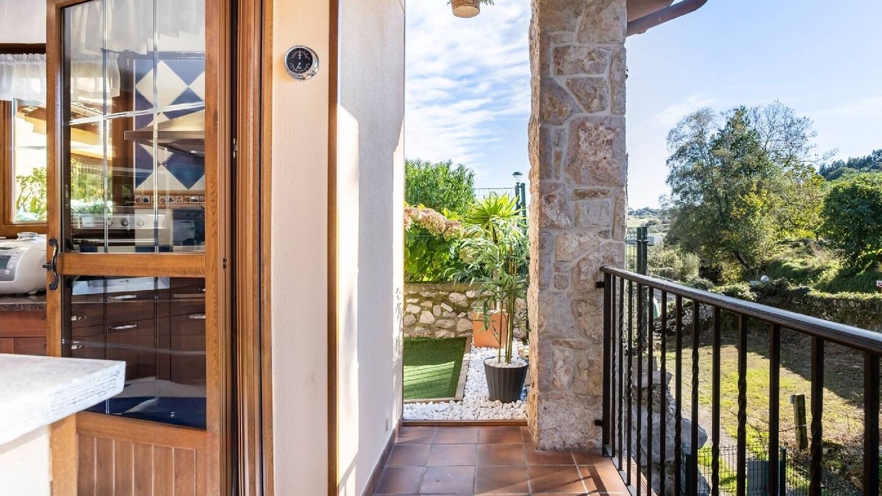 Photo of Patio Balcony in La Portilla