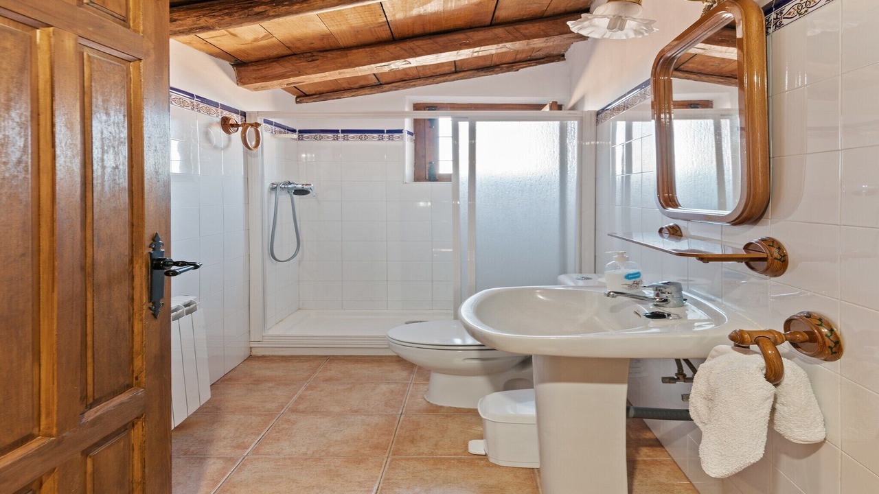 Photo of Bathroom in Alcaraz