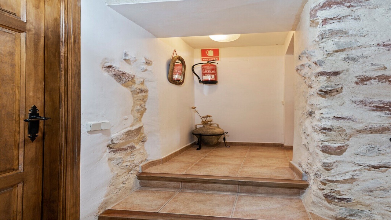 Photo of Others in Alcaraz