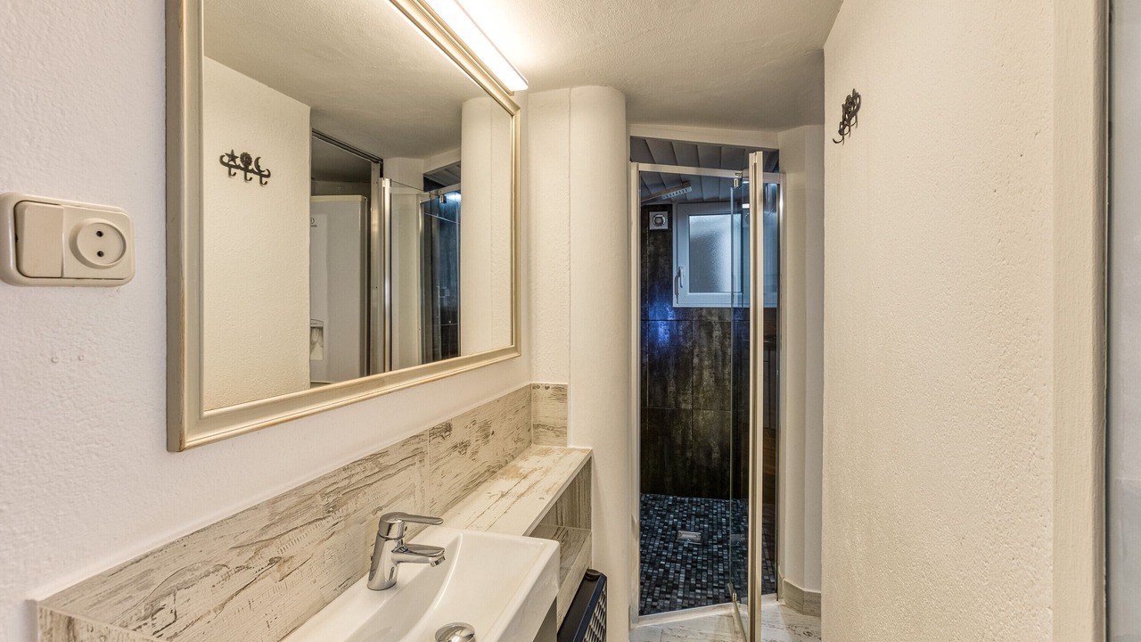 Photo of Bathroom in Torroella de Montgri