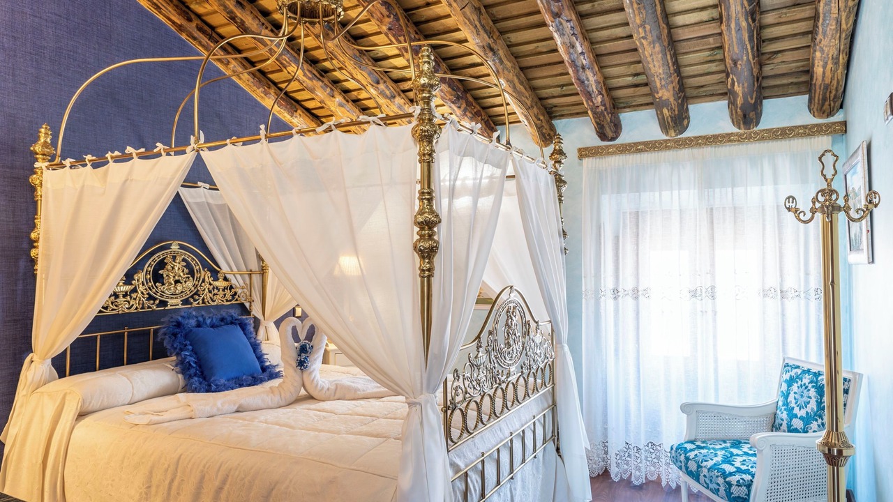 Photo of Bedroom in Noves