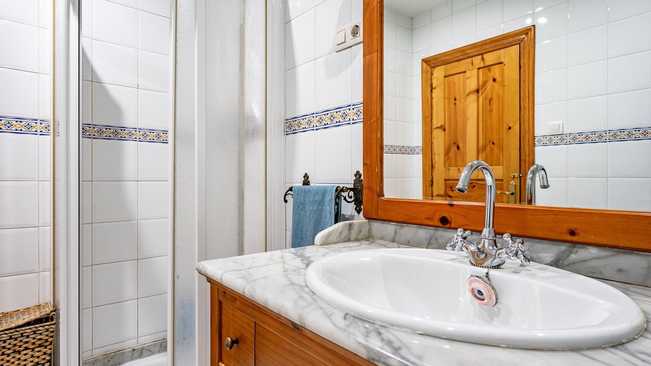 Photo of Bathroom in Lena