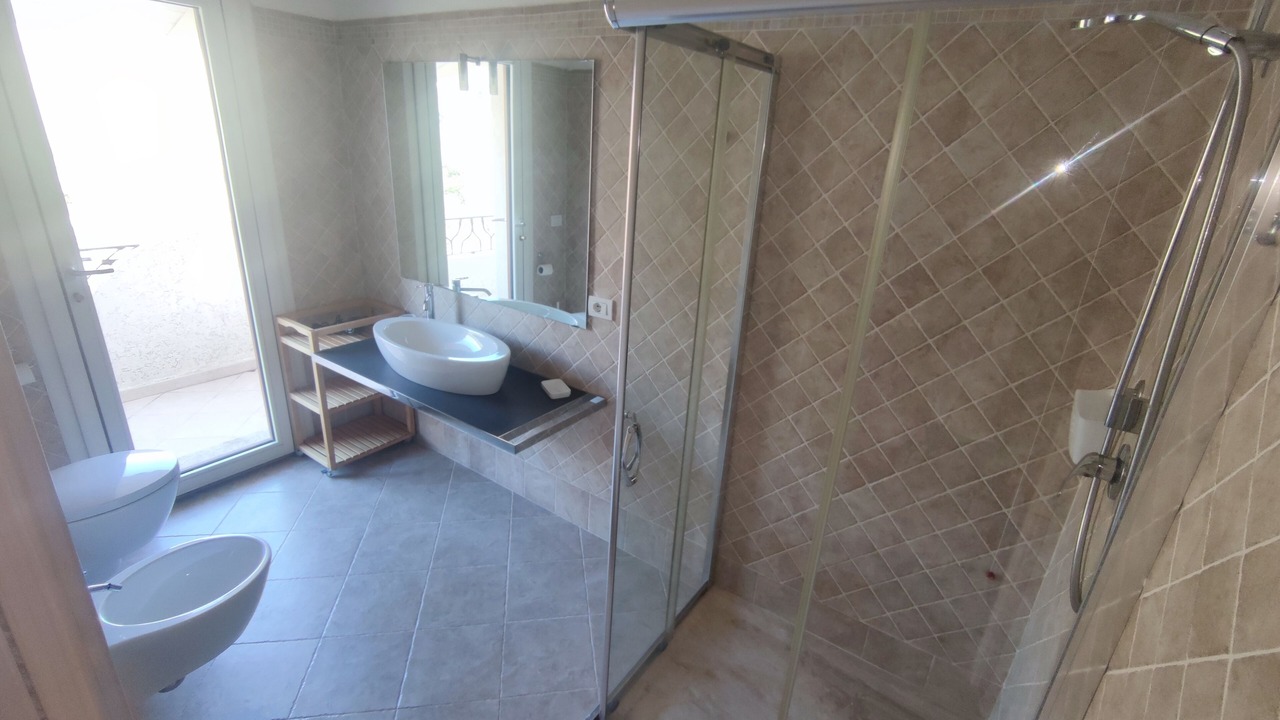 Photo of Bathroom in Case Peschiera-Lu Fraili