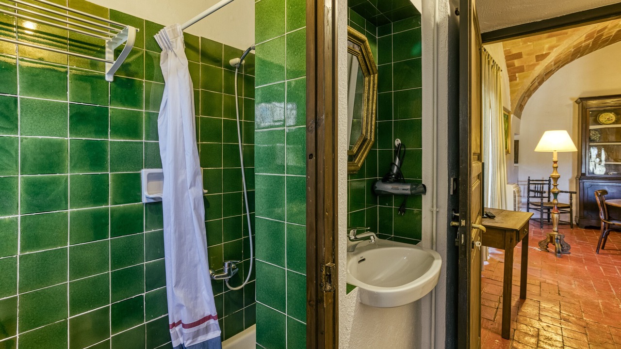 Photo of Bathroom in Castello d'Empuries