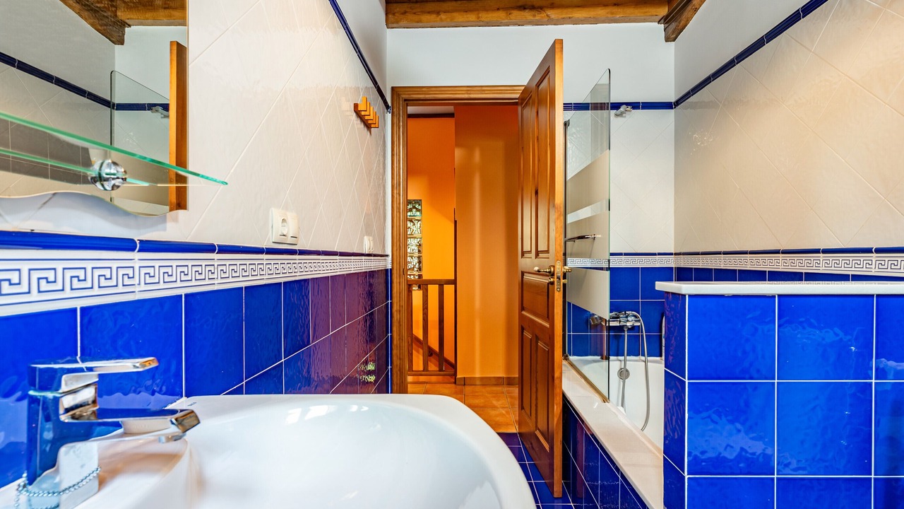 Photo of Bathroom in Boal