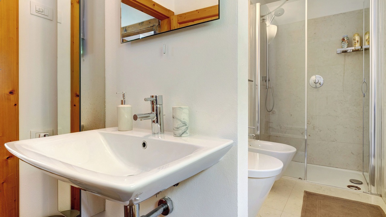 Photo of Bathroom in Gargnano