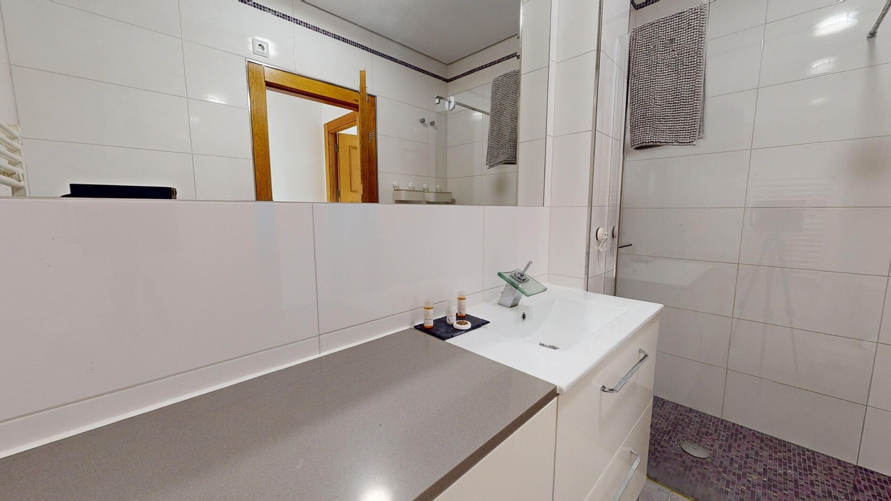 Photo of Bathroom in Roldan
