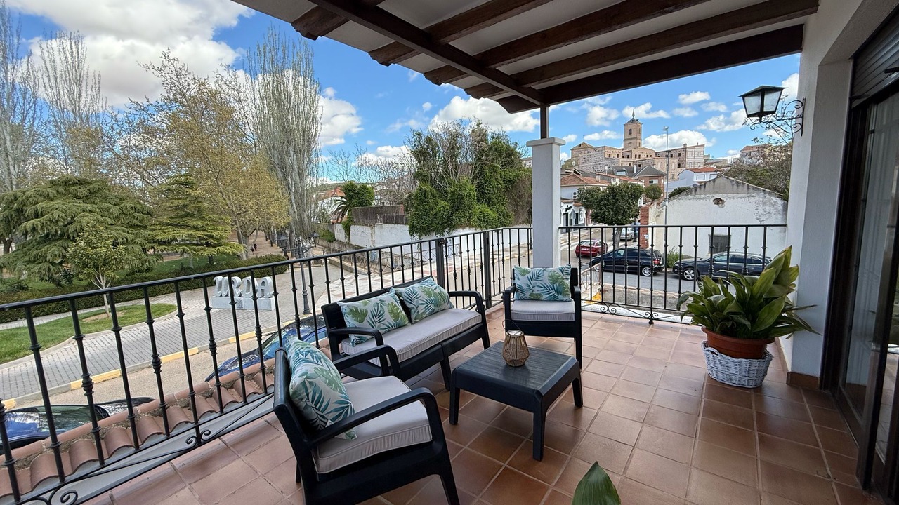 Photo of Patio Balcony in Urda
