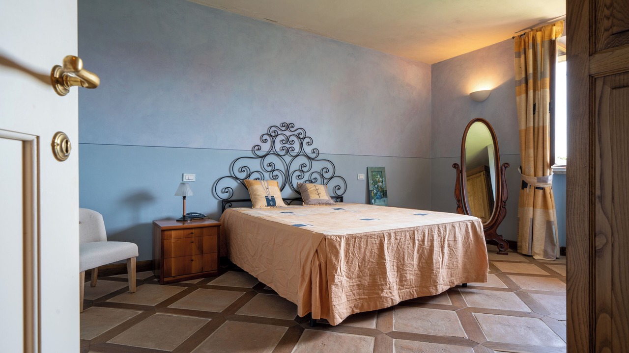 Photo of Bedroom in Todi