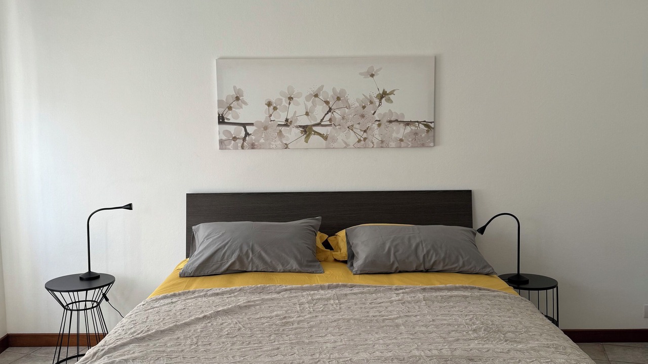 Photo of Bedroom in Mandello del Lario
