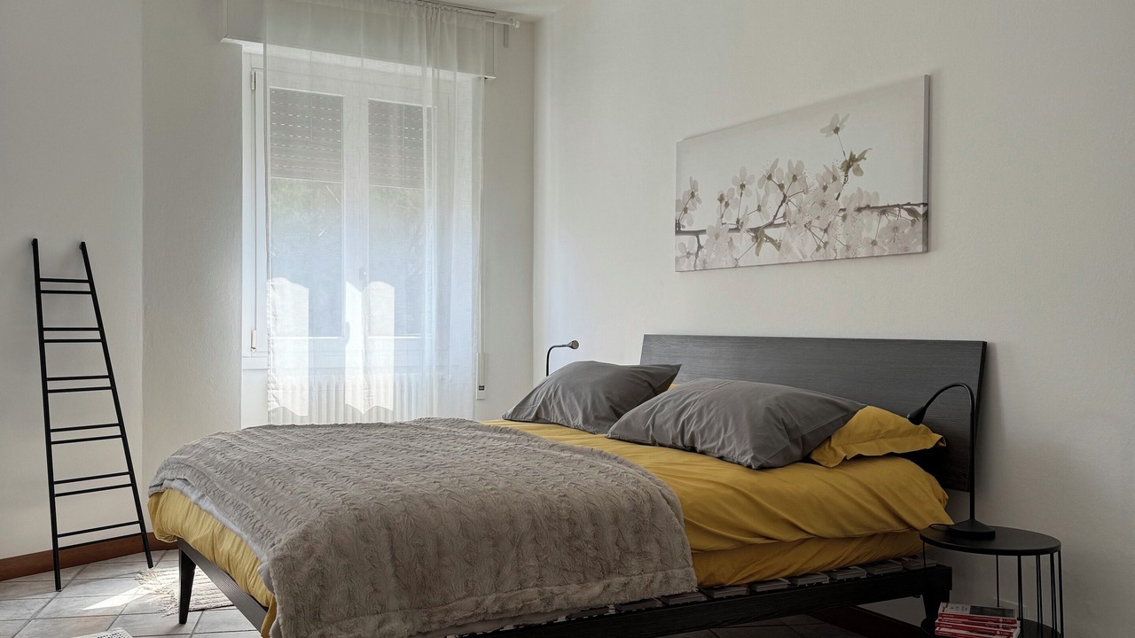 Photo of Bedroom in Mandello del Lario