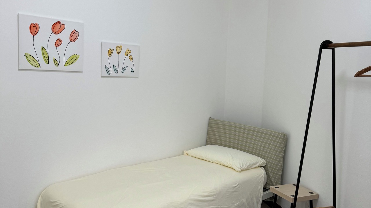 Photo of Bedroom in Mandello del Lario