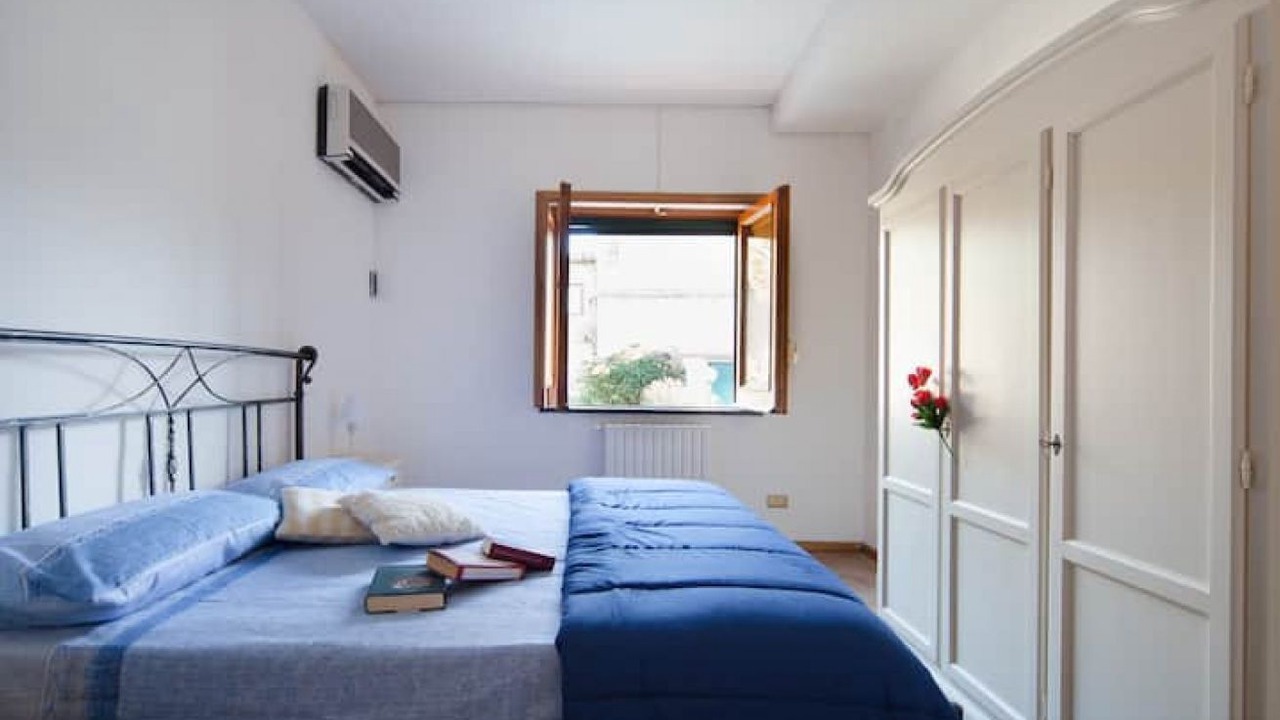 Photo of Bedroom in Monte di Procida