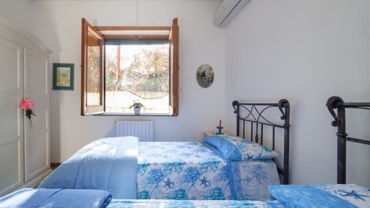 Photo of Bedroom in Monte di Procida