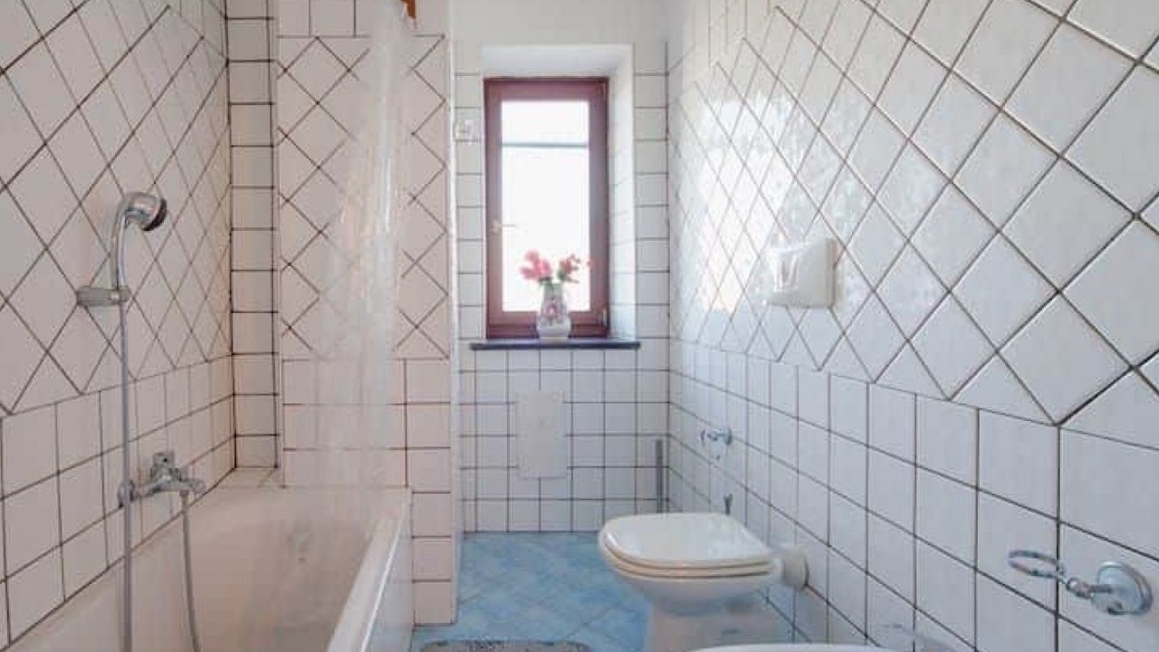 Photo of Bathroom in Monte di Procida