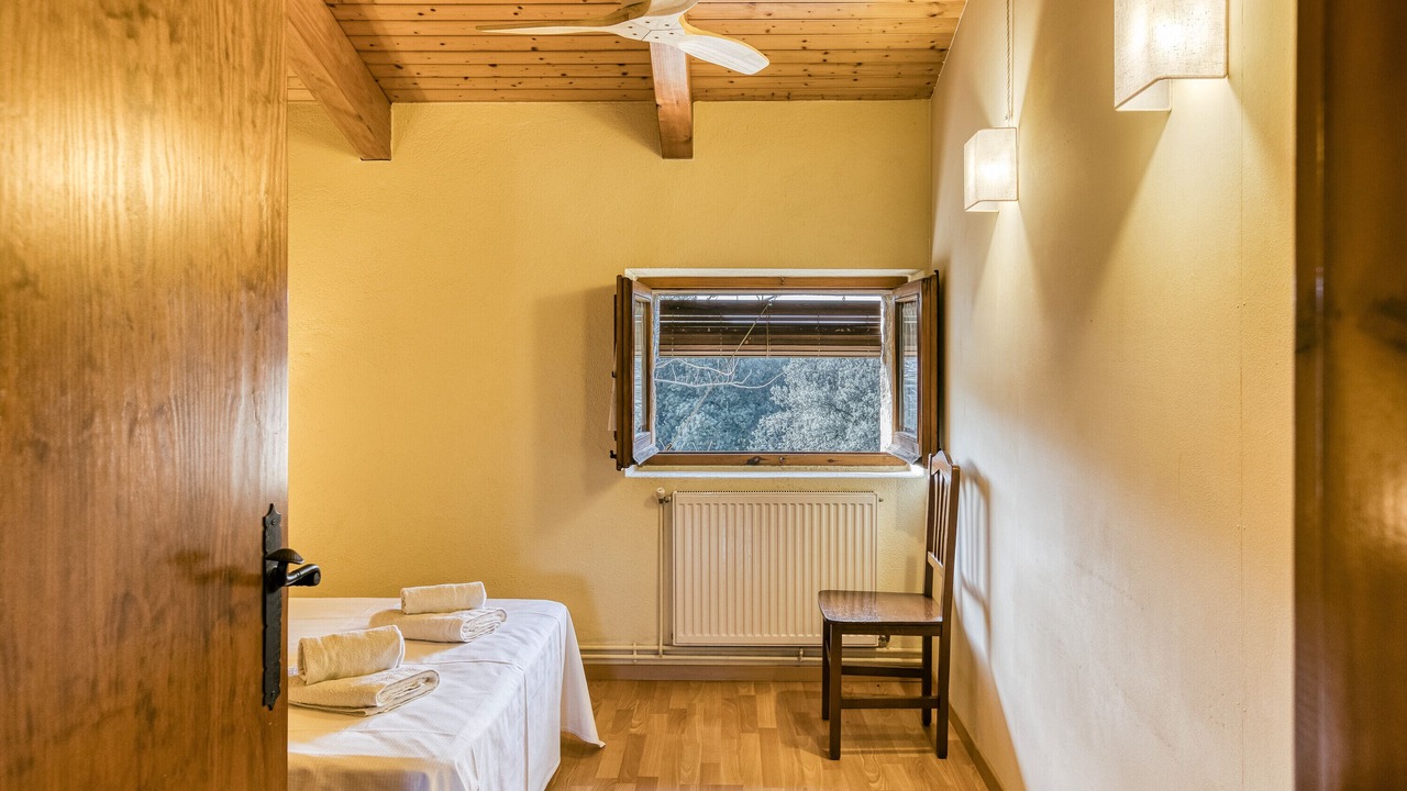 Photo of Bedroom in Maia de Montcal