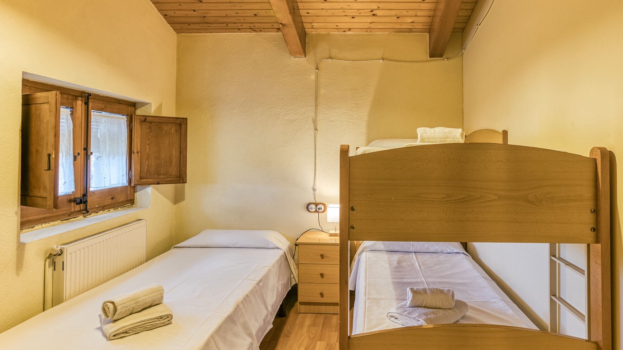 Photo of Bedroom in Maia de Montcal