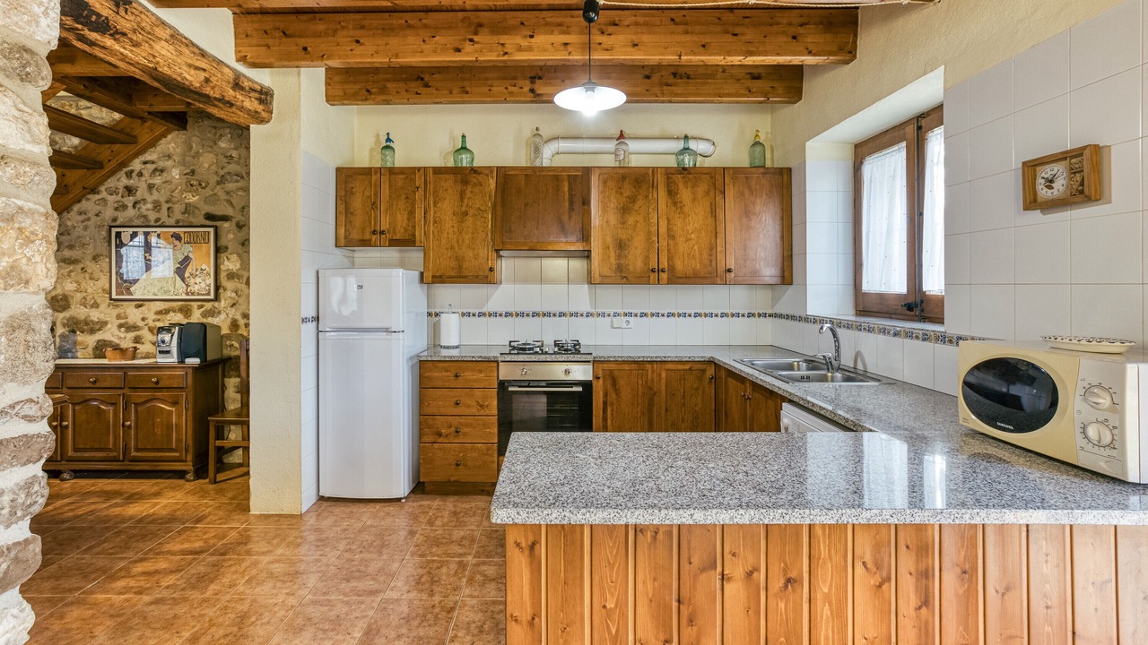 Photo of Kitchen in Maia de Montcal