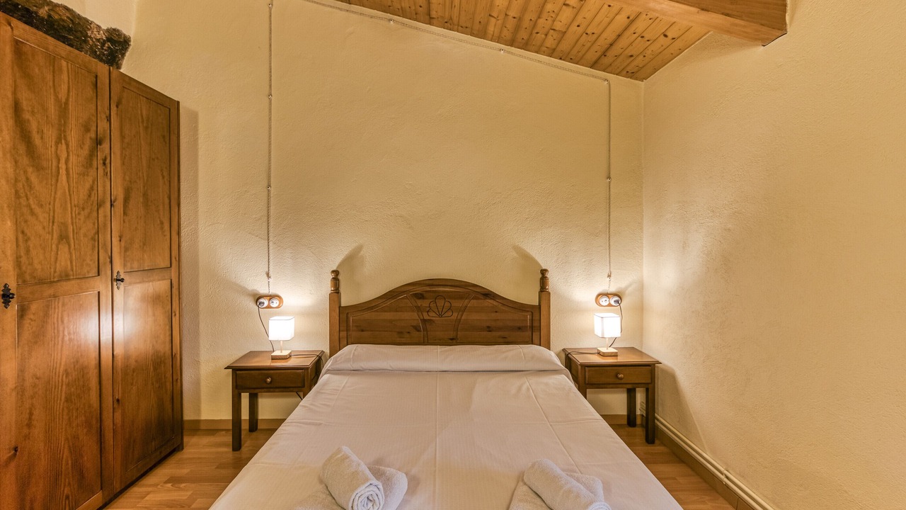 Photo of Bedroom in Maia de Montcal