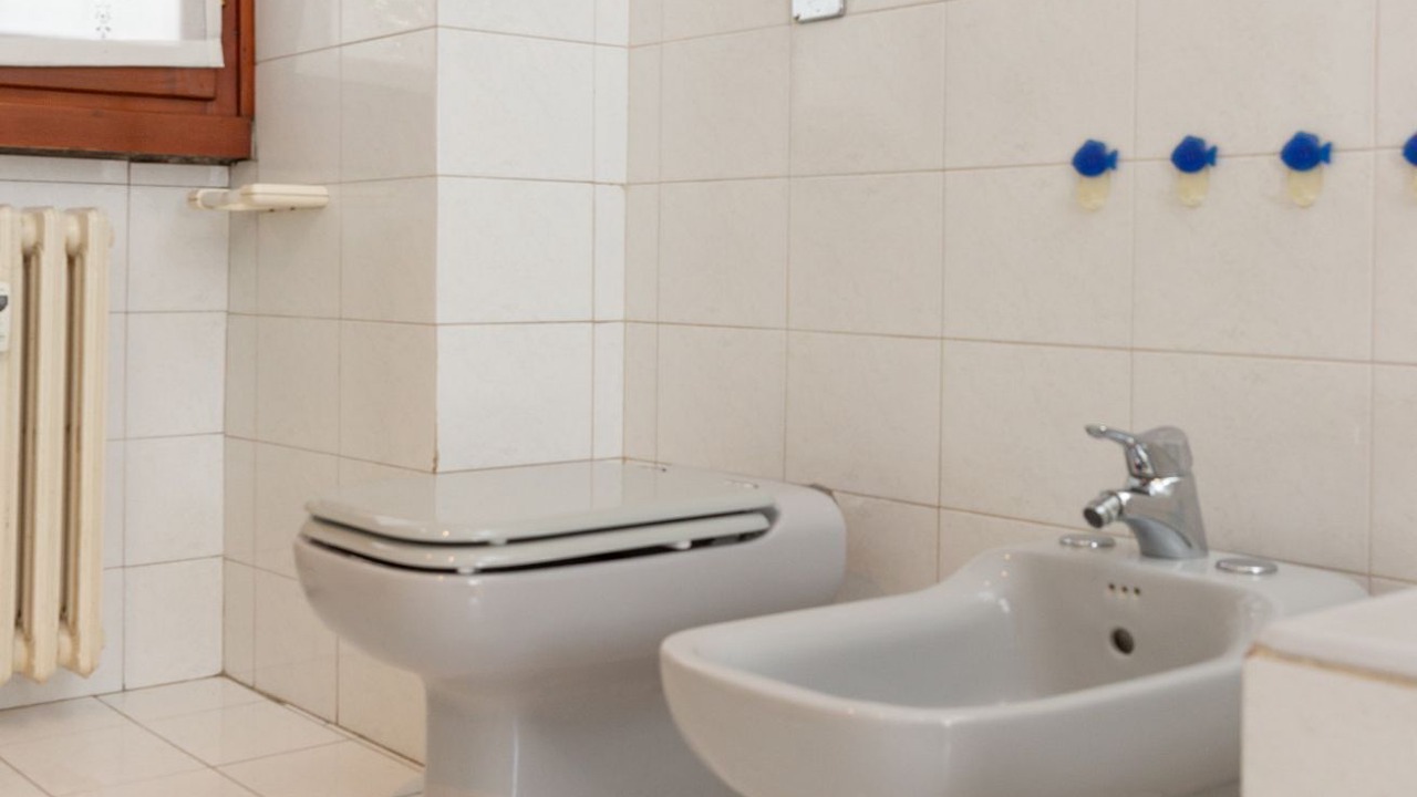 Photo of Bathroom in Limito