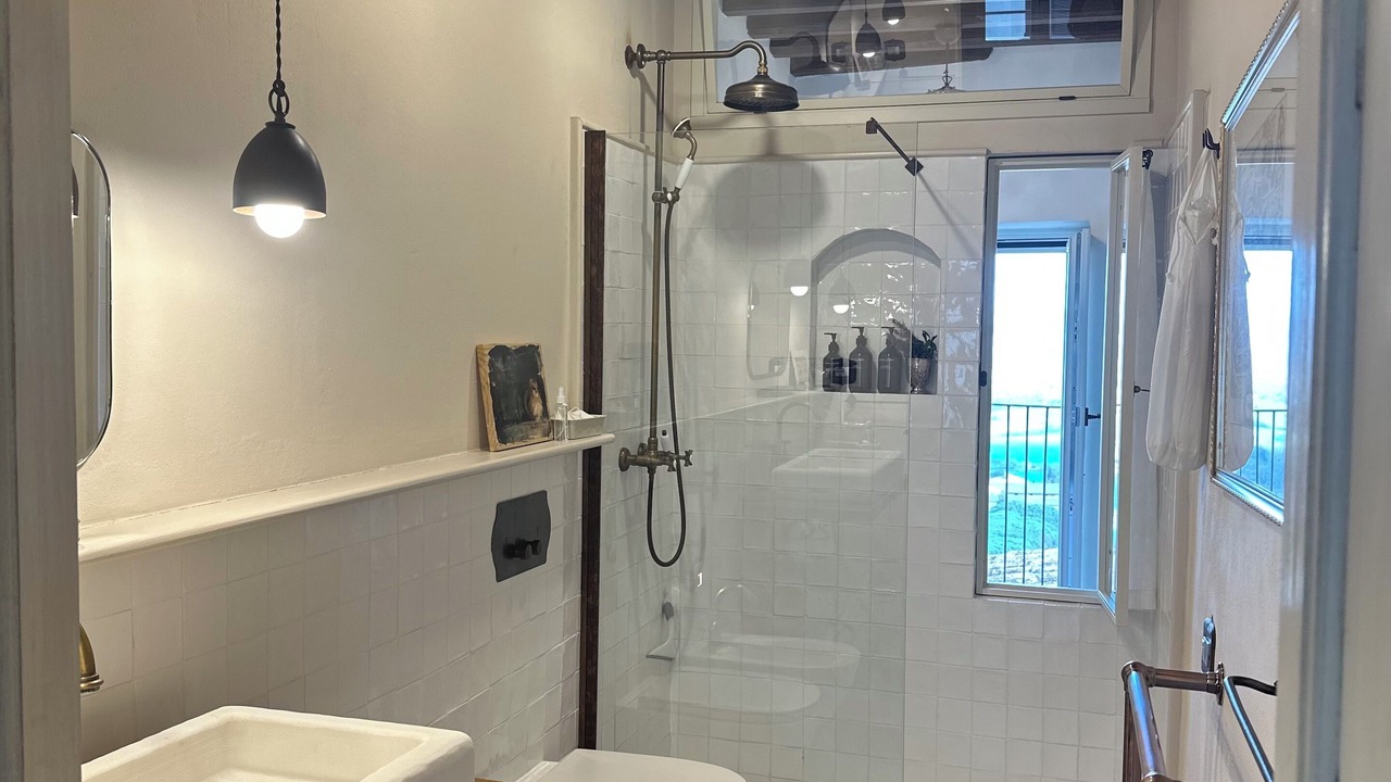 Photo of Bathroom in Todi