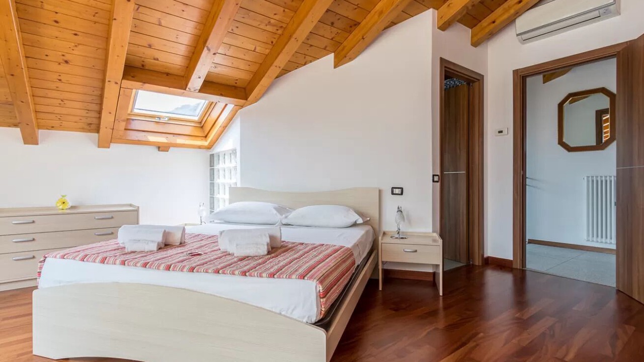 Photo of Bedroom in Tremezzo