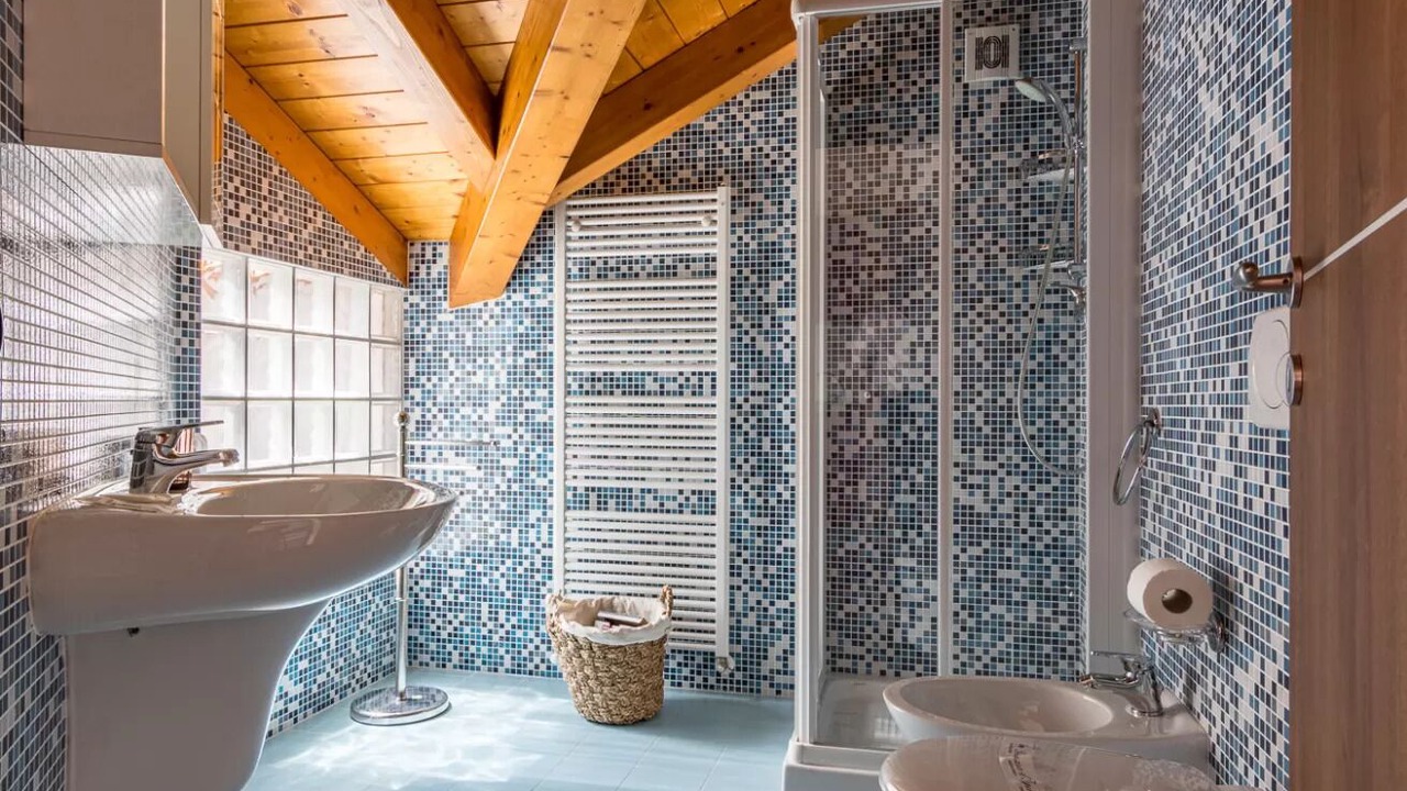 Photo of Bathroom in Tremezzo
