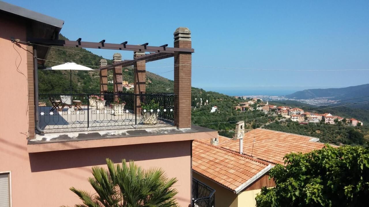Photo of Outdoor in Arnasco
