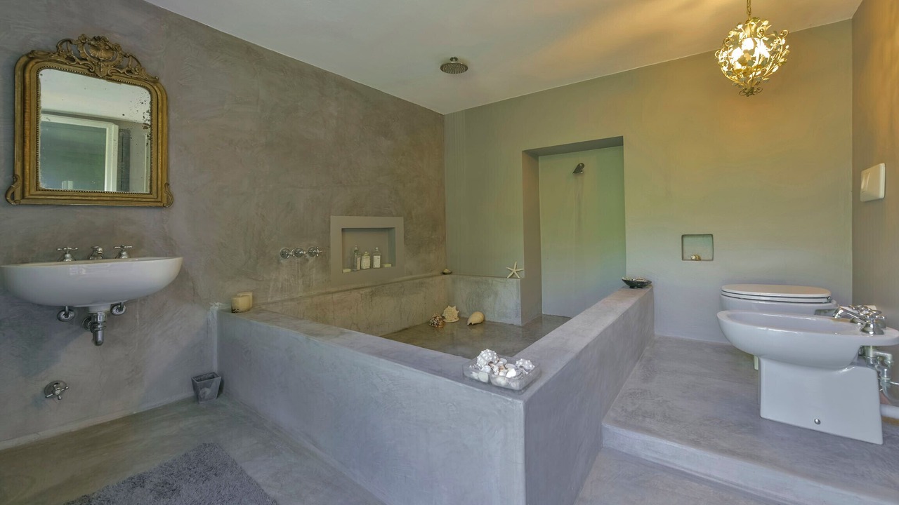 Photo of Bathroom in Canelli