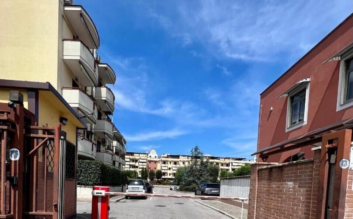 Photo of Others in Naples