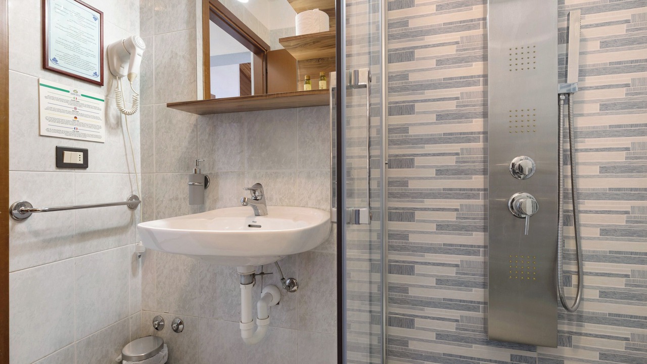 Photo of Bathroom in Gaino