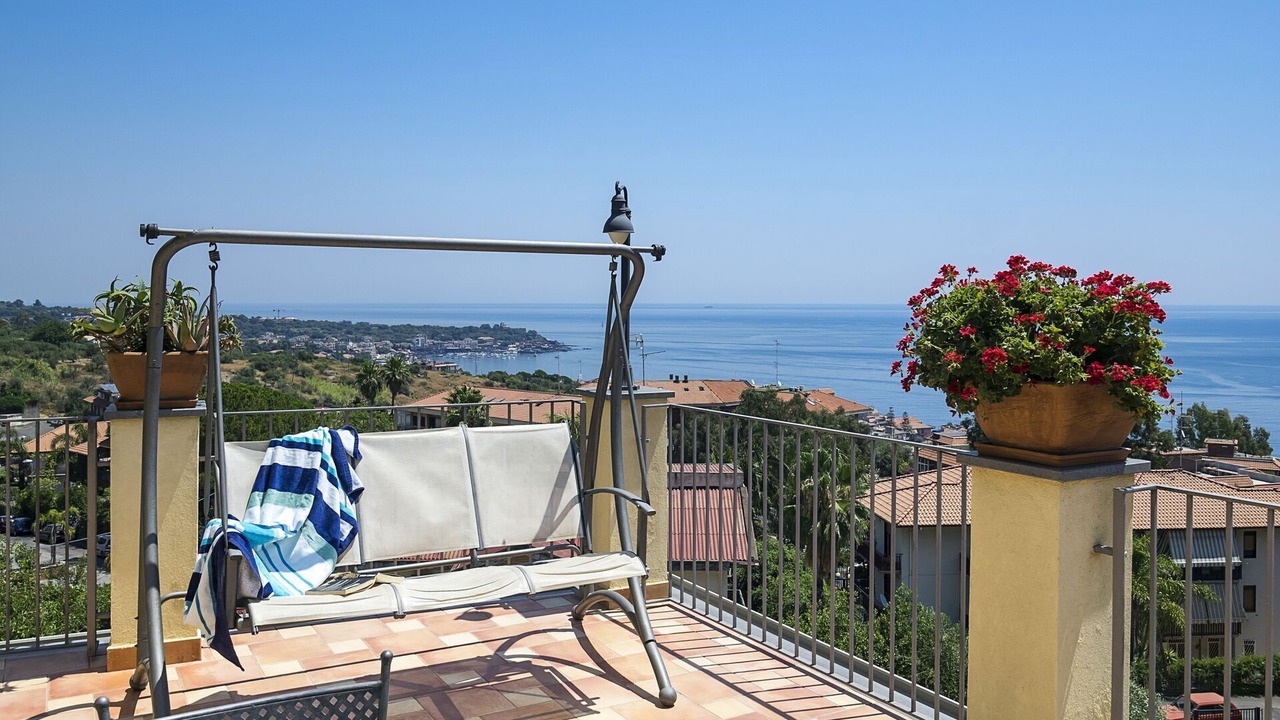 Photo of Patio Balcony in Aci Trezza