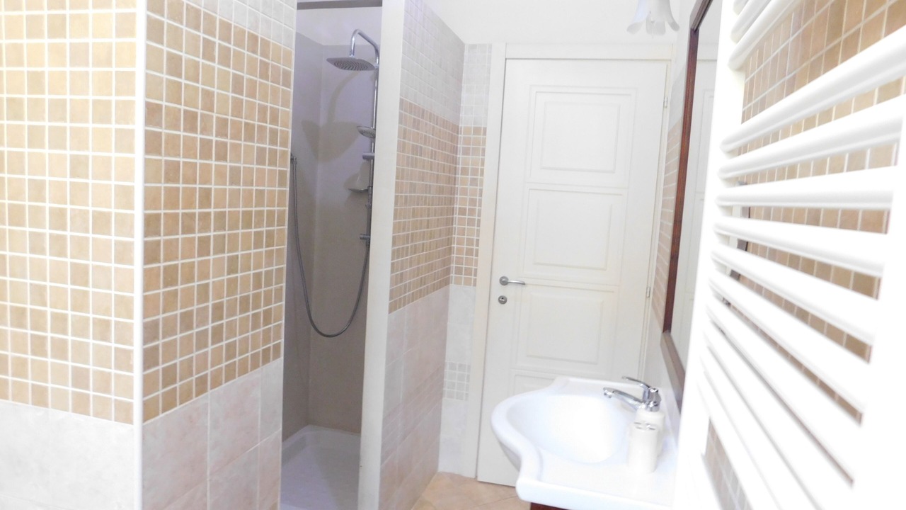 Photo of Bathroom in Montaldo Scarampi