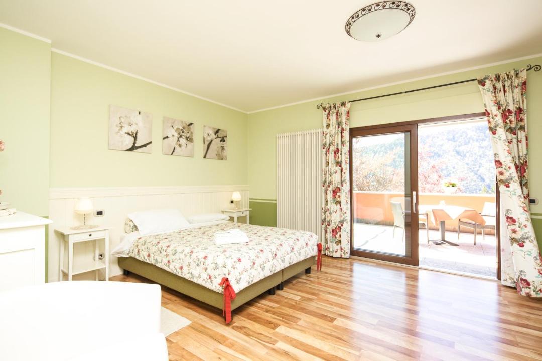 Photo of Bedroom in Toceno