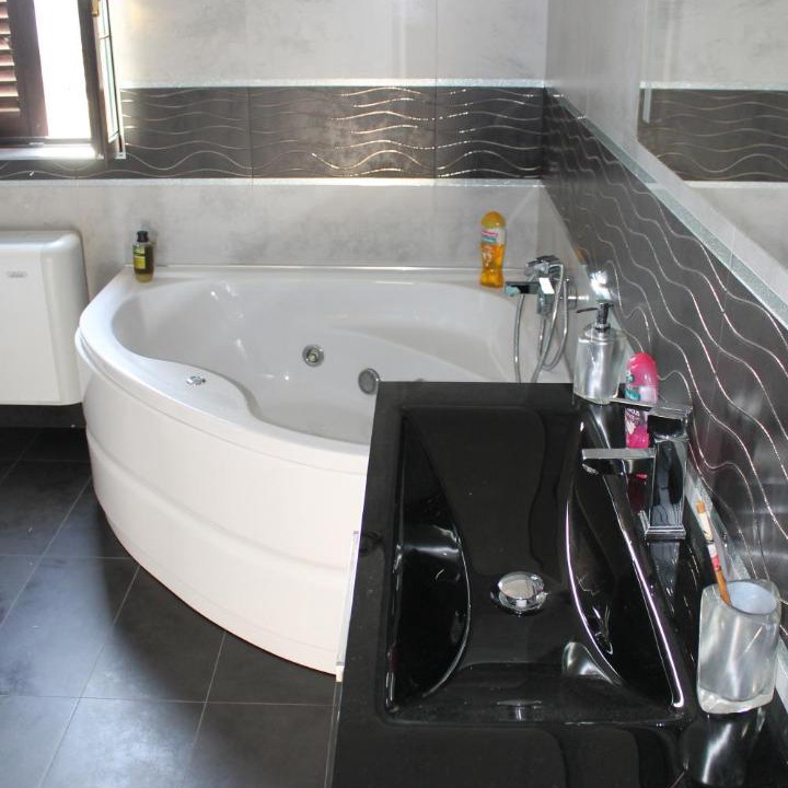 Photo of Bathroom in Anzio