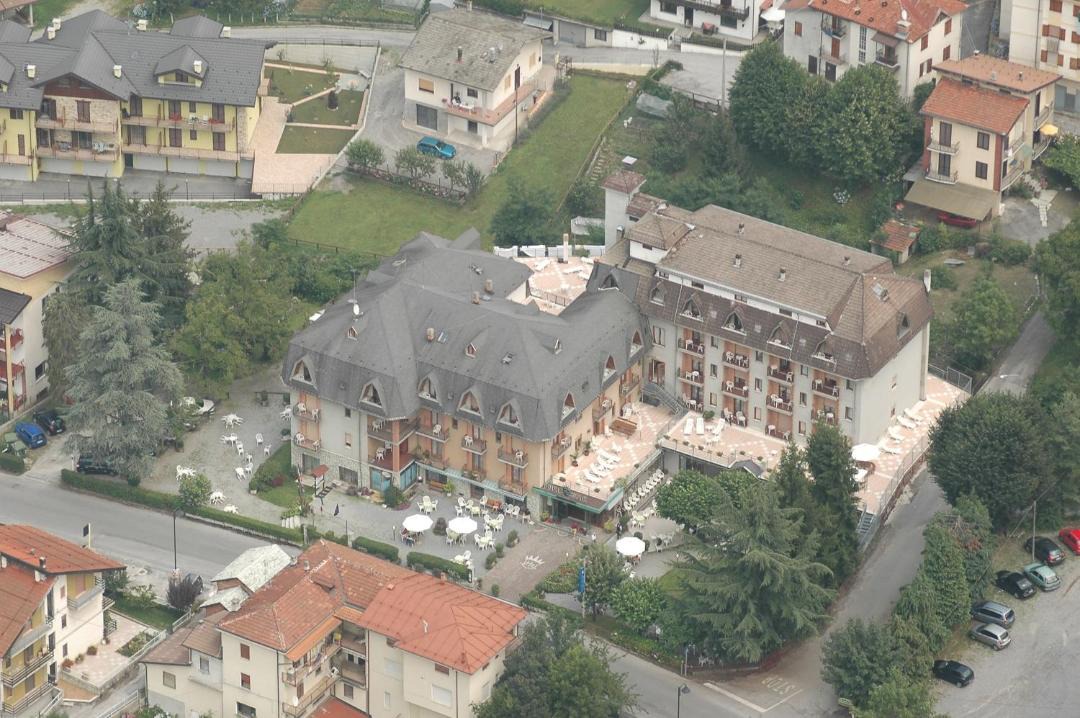 Photo of Buildings in Lurisia