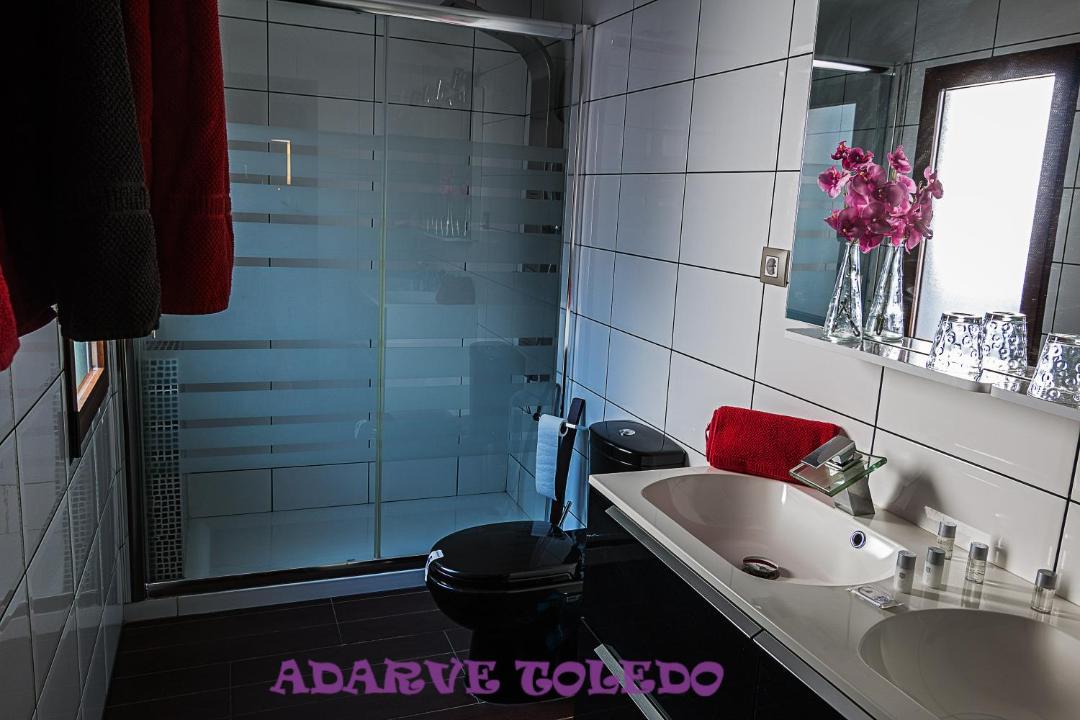 Photo of Bathroom in Toledo City Center