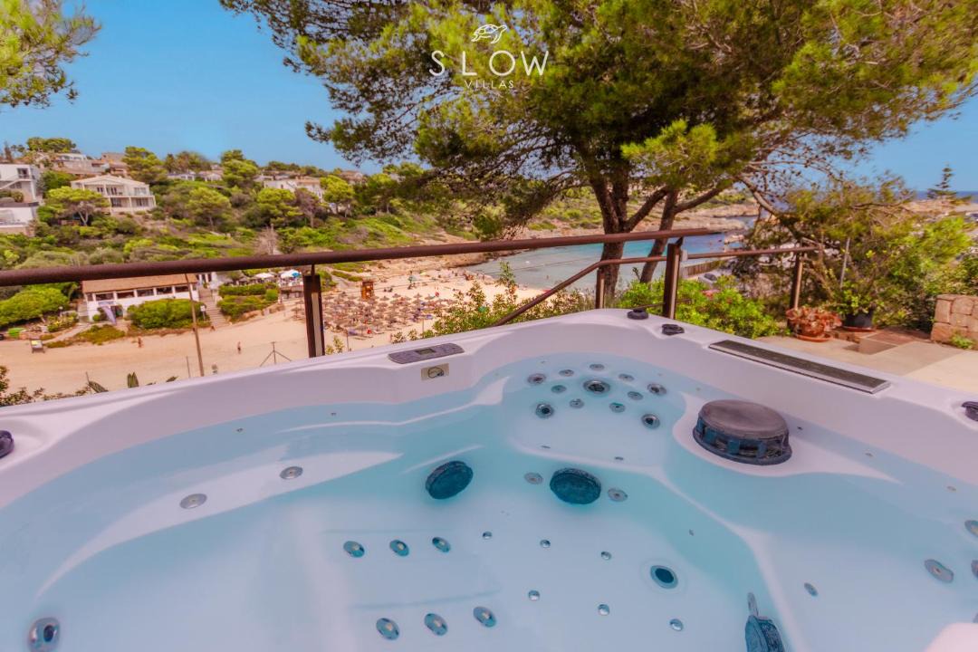 Photo of Others in Cala Anguila-Cala Mendia