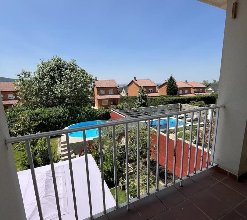 Photo of Patio Balcony in Los Angeles de San Rafael
