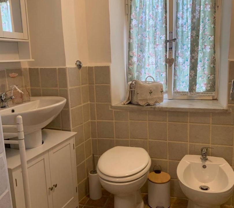 Photo of Bathroom in Alatri