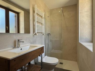 Photo of Bathroom in Longuida