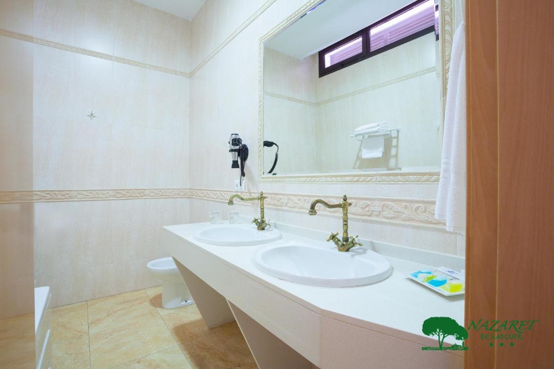 Photo of Bathroom in Moguer